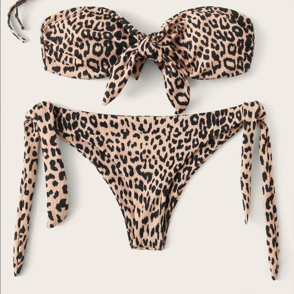 Leopard Bikini - Picture 4 of 6
